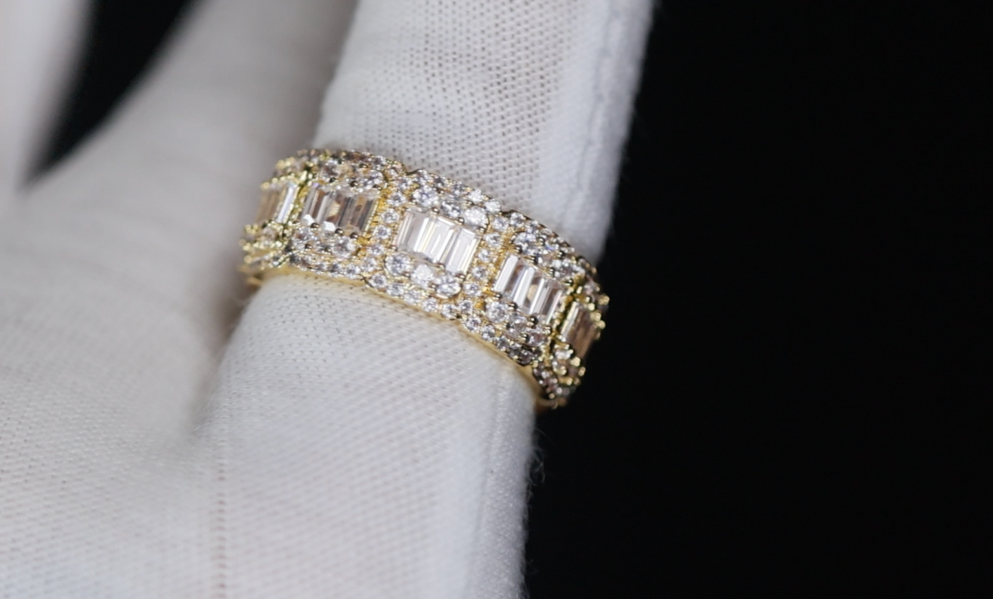 Mens Gold Wedding Ring