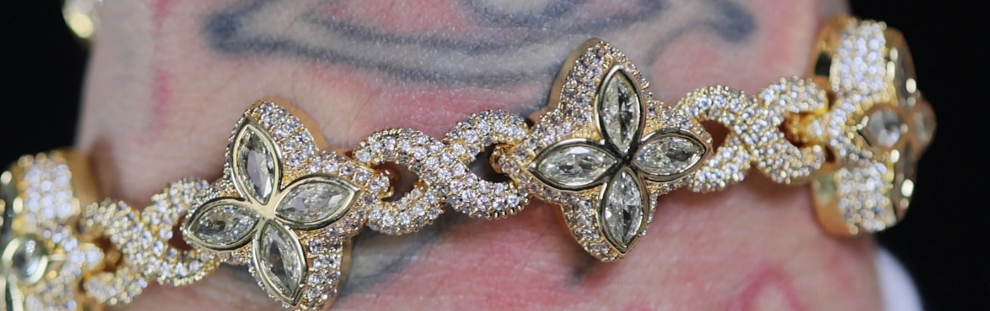 Gold Diamond Clover Bracelet