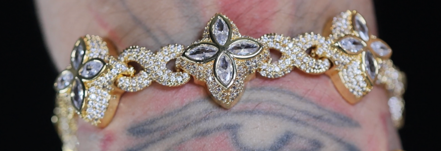 Gold Diamond Clover Bracelet