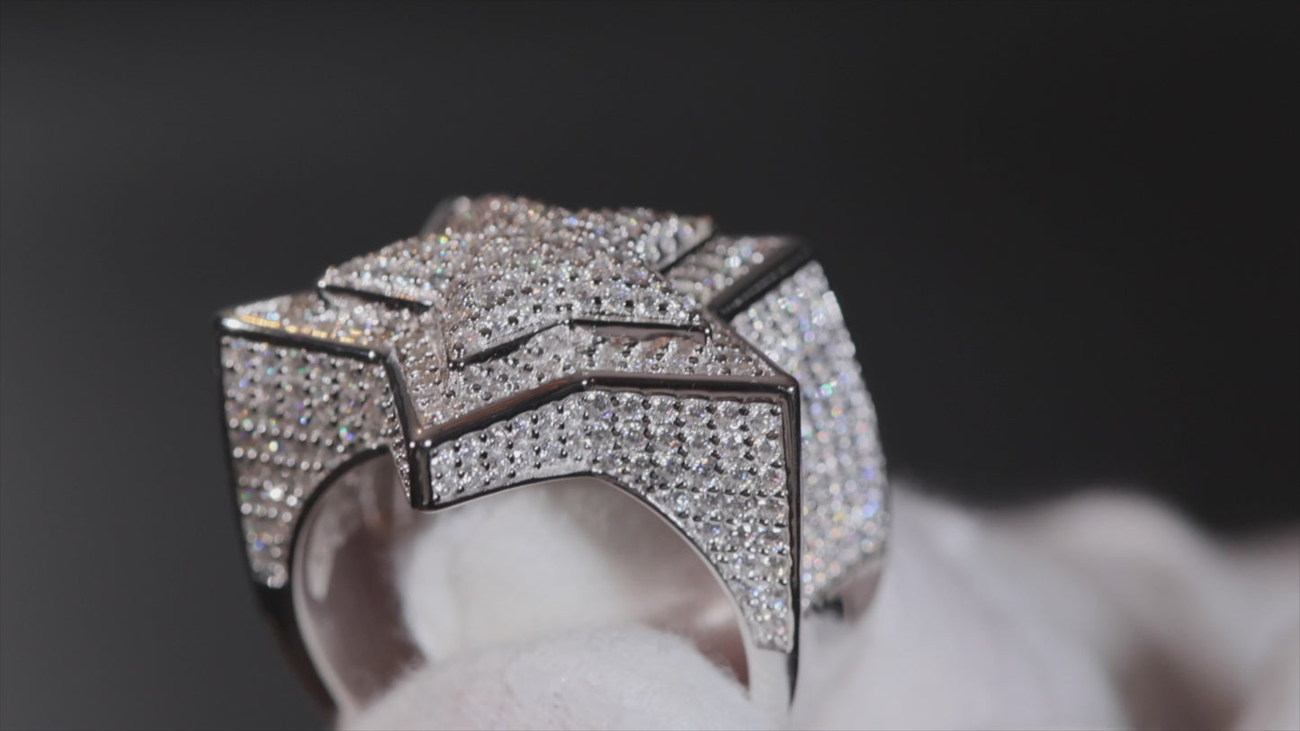 Load and play video in Gallery viewer, moissanite iced out star ring