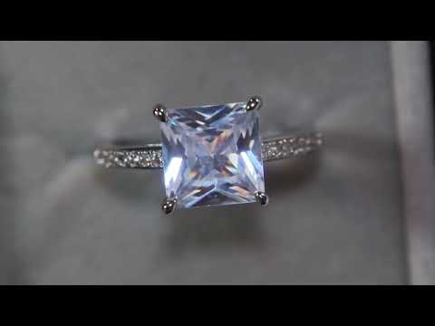 princess cut diamond engagement ring