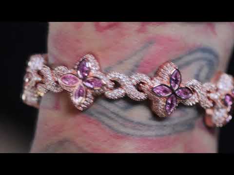 Load and play video in Gallery viewer, Rose Gold Diamond Clover Bracelet