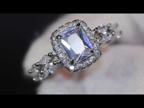 Womens diamond engagement ring