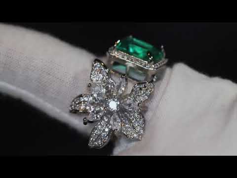 Green diamond flower ring