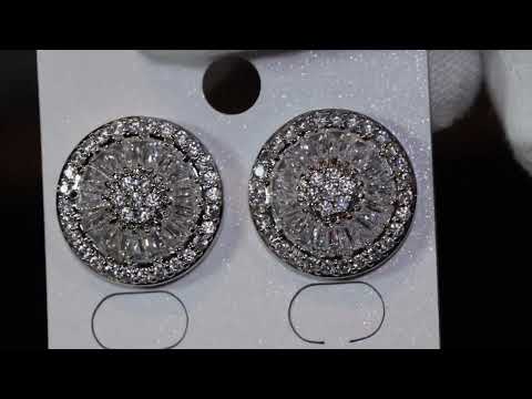 Load and play video in Gallery viewer, Womens baguette diamond ear studs