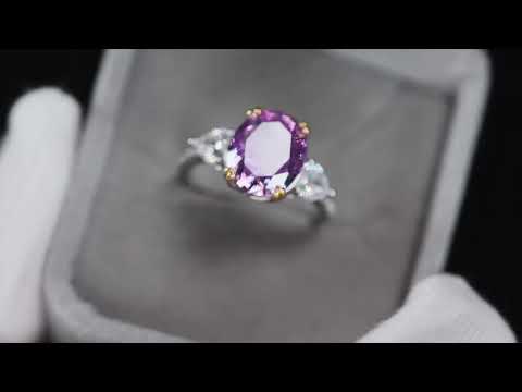 Load and play video in Gallery viewer, Purple Oval Diamond Ring
