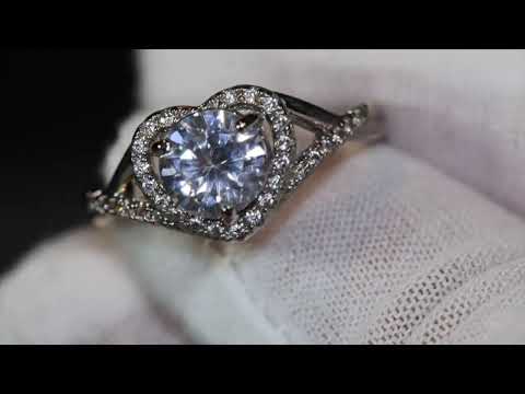 Womens diamond heart ring