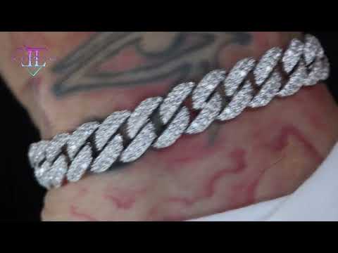Load and play video in Gallery viewer, Moissanite Cuban Link Bracelet | Moissanite Cuban Bracelet