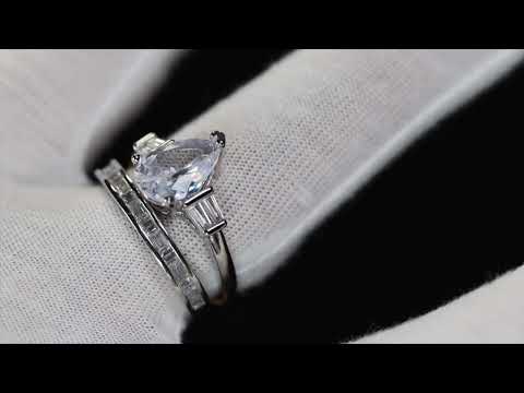 Pear Cut Diamond Ring