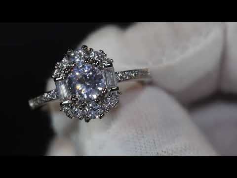 Load and play video in Gallery viewer, Round Diamond Ring