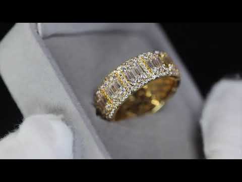 Load and play video in Gallery viewer, Mens Gold Wedding Ring