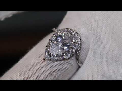 Pear cut diamond ring