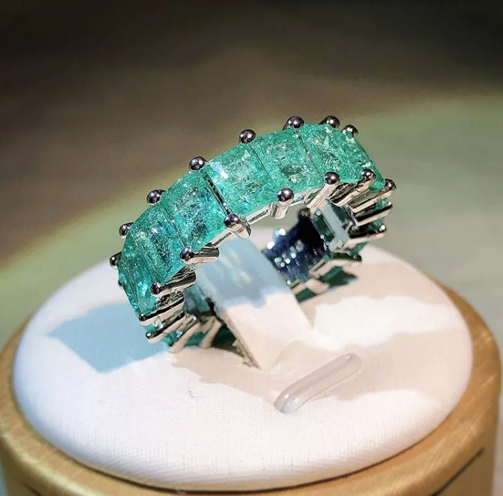 Eternity Ring | Green Diamond Ring | Green Diamond Engagement Rings