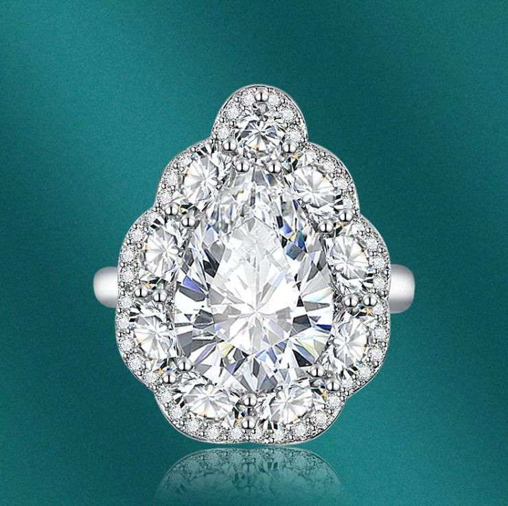 Womens Ring | Teardrop Ring | Engagement Ring Diamond | Engagement Rings UK | Pear Shaped Engagement Ring | Halo Ring | Promise Ring