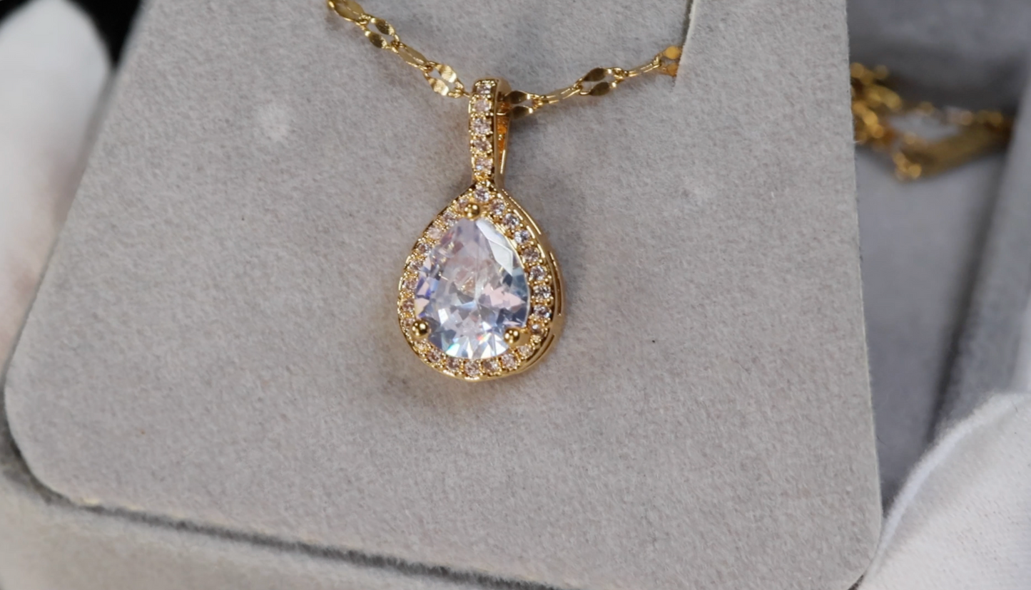 Gold Pear Cut Diamond Pendant