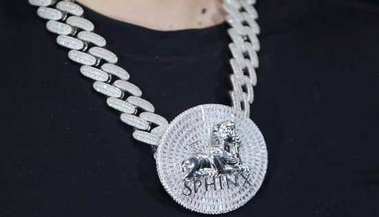 White Gild Pendant with Moissanite Diamonds
