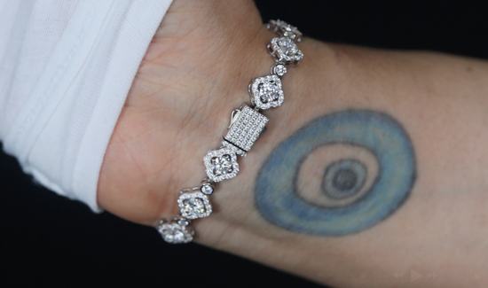 Moissanite Clover Bracelet