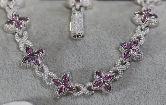 Silver necklace with Purple Diamonds