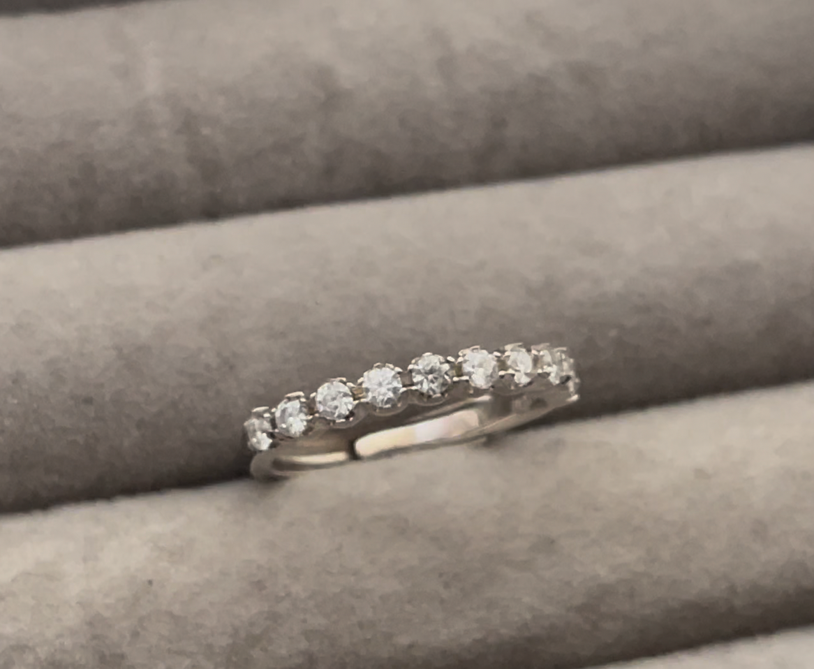 womens lab grown diamond wedding band