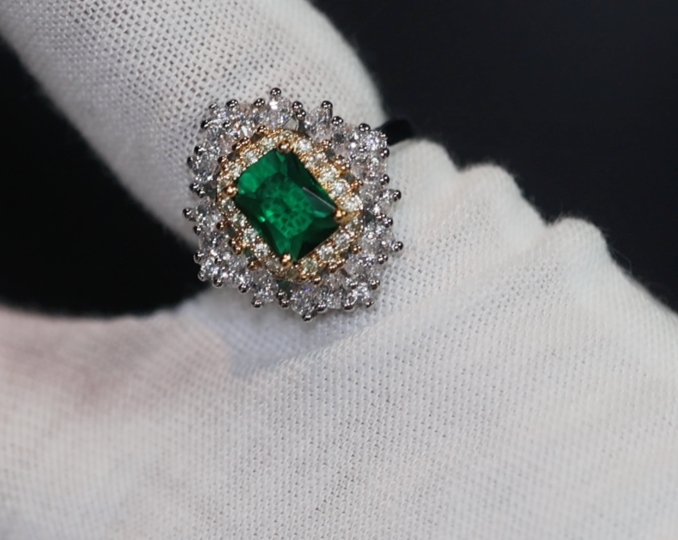 Emerald Engagement Ring | Green Diamond Ring | Emerald Green Diamond Ring | Green Engagement Ring | Womens Statement Ring | Diamond Ring