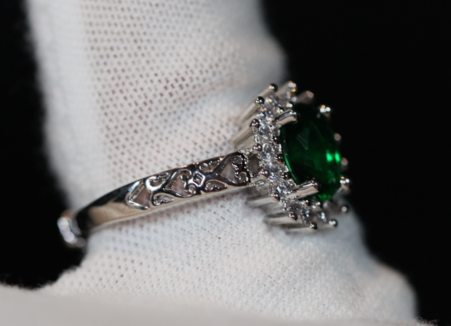 Green Diamond Ring | Green Diamond Engagement Ring