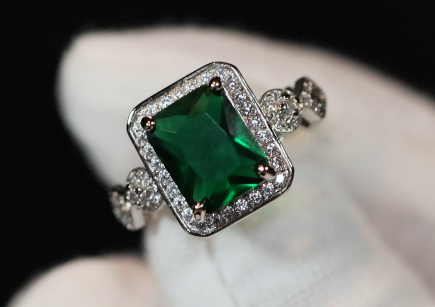 Green Diamond Ring | Green Engagement Diamond Ring