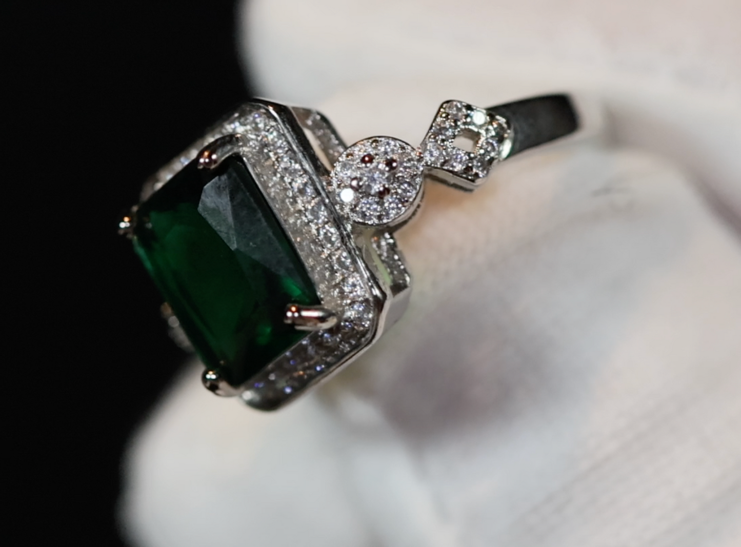 Green Diamond Ring | Green Engagement Diamond Ring