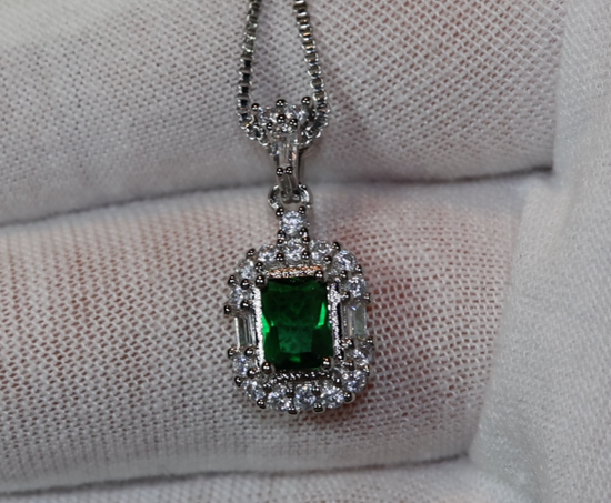 Green Diamond Necklace | Emerald Pendant