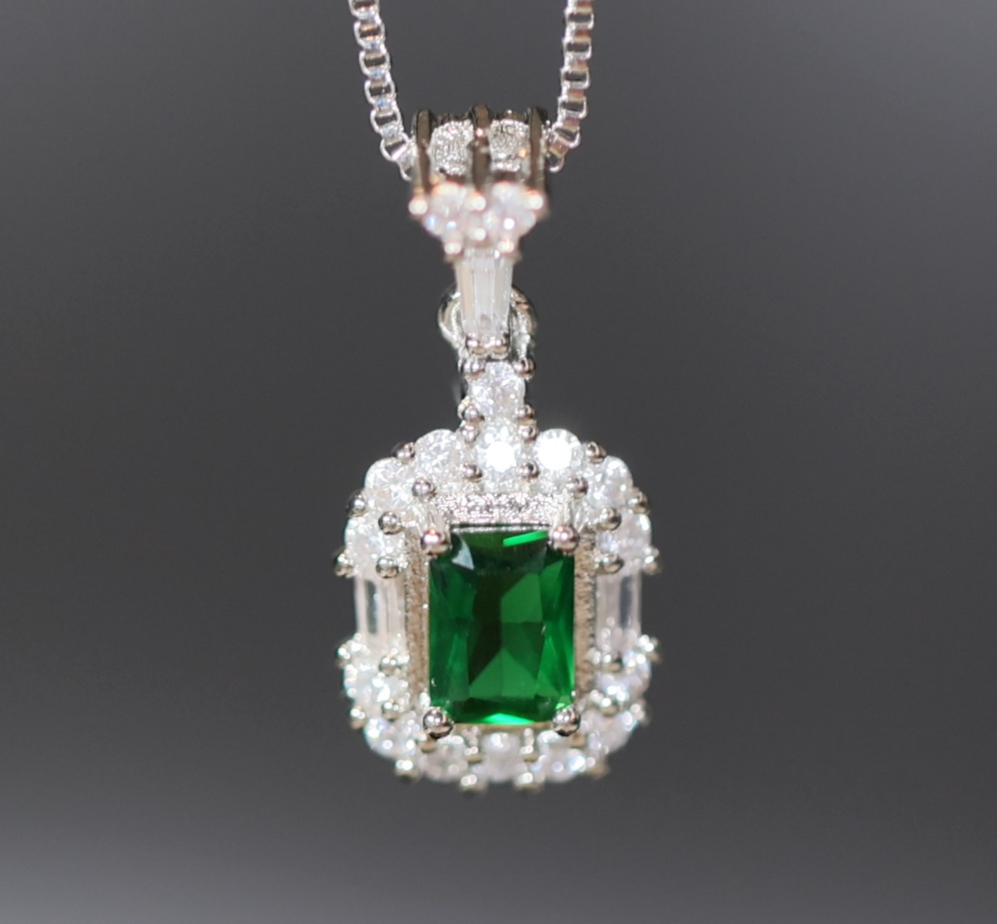 Green Diamond Necklace | Emerald Pendant