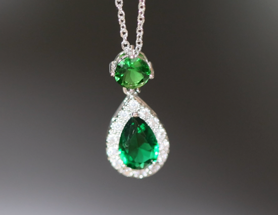 Emerald Diamond Necklace | Green Diamond Pendant | Green Diamond Necklace