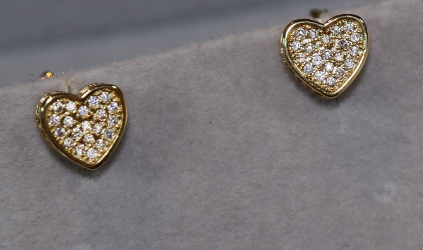 Gold Diamond Heart Ear Studs