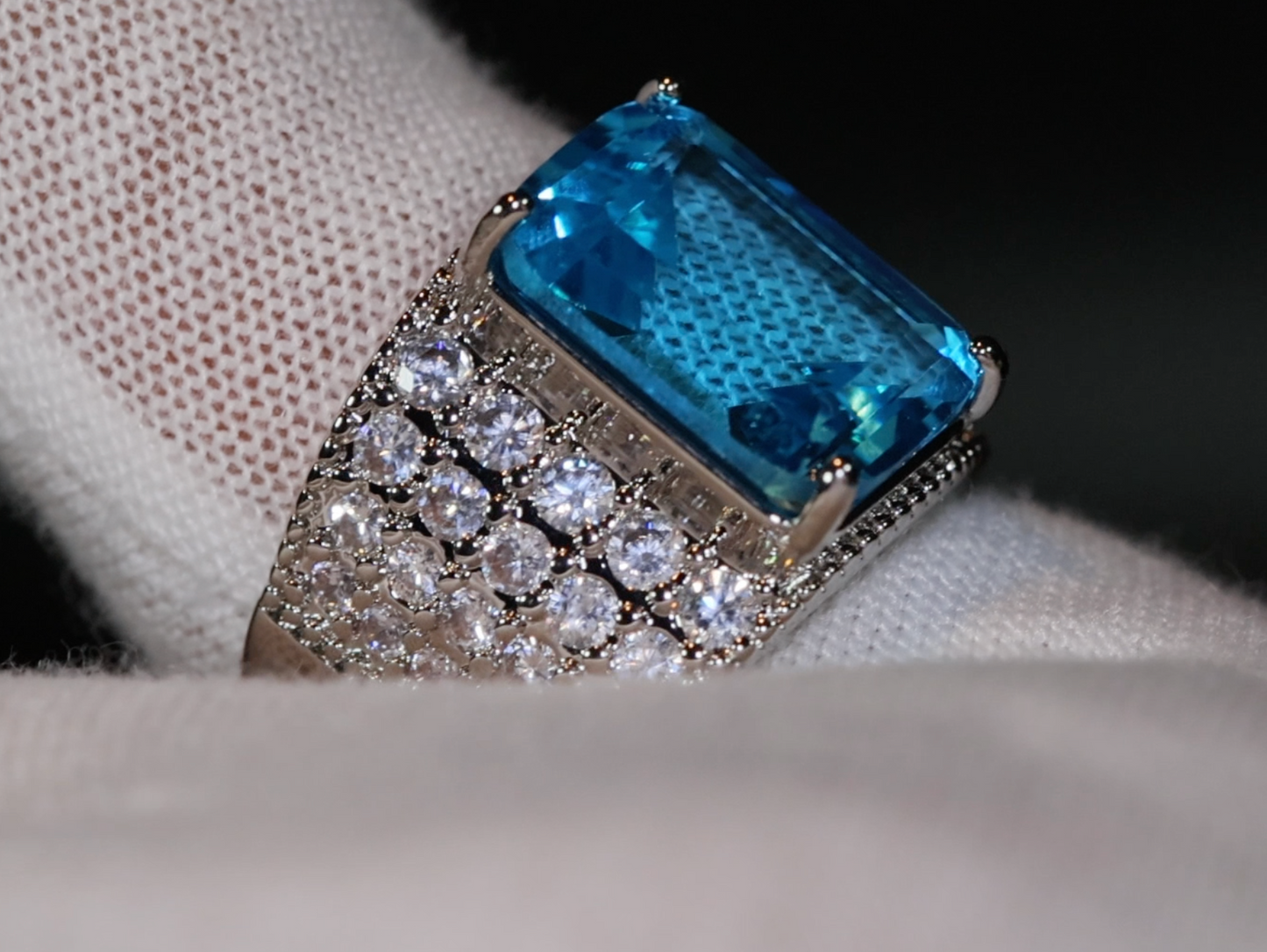 Aquamarine Blue Emerald Diamond Ring | Blue Emerald Diamond Ring