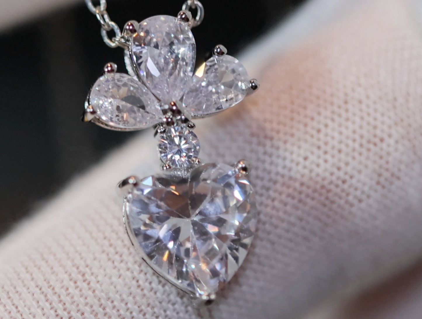 Womens Diamond Necklace | Diamond Heart Necklace | Diamond Heart Pendant