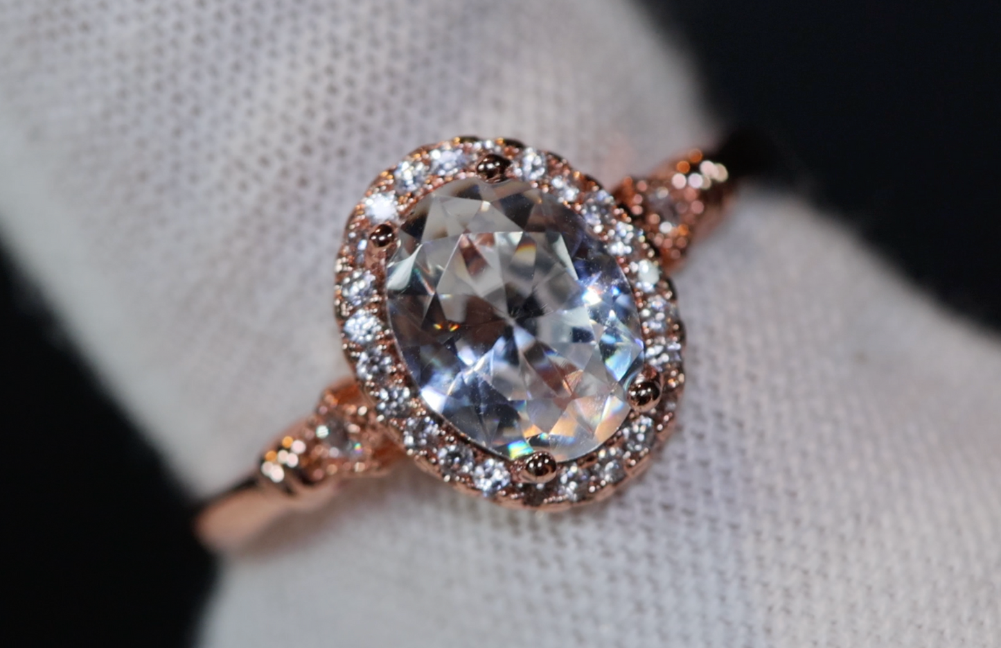 rose gold oval diamond ring