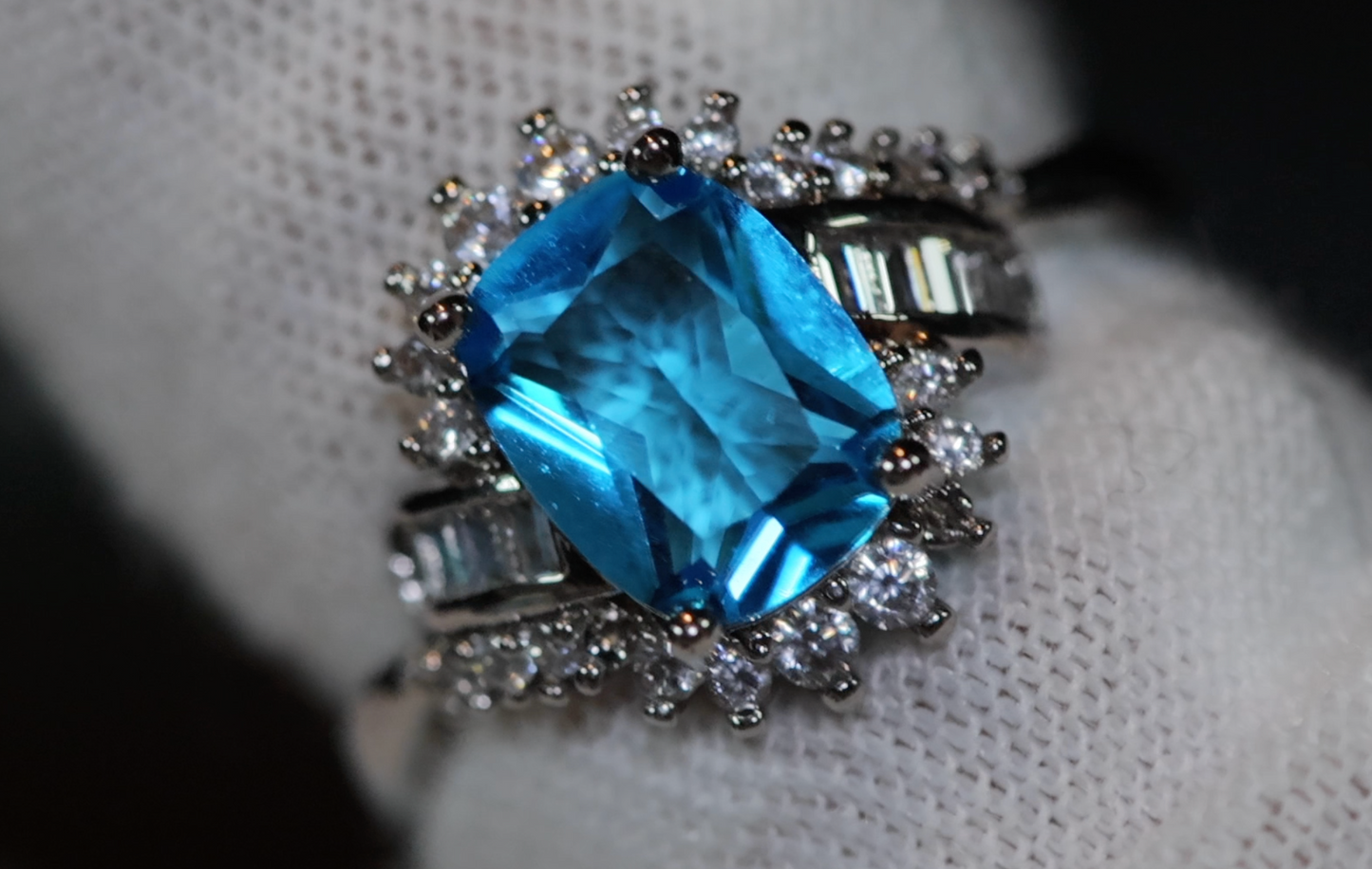 Aquamarine Ring | Blue Diamond Ring | Aquamarine Baguette Ring