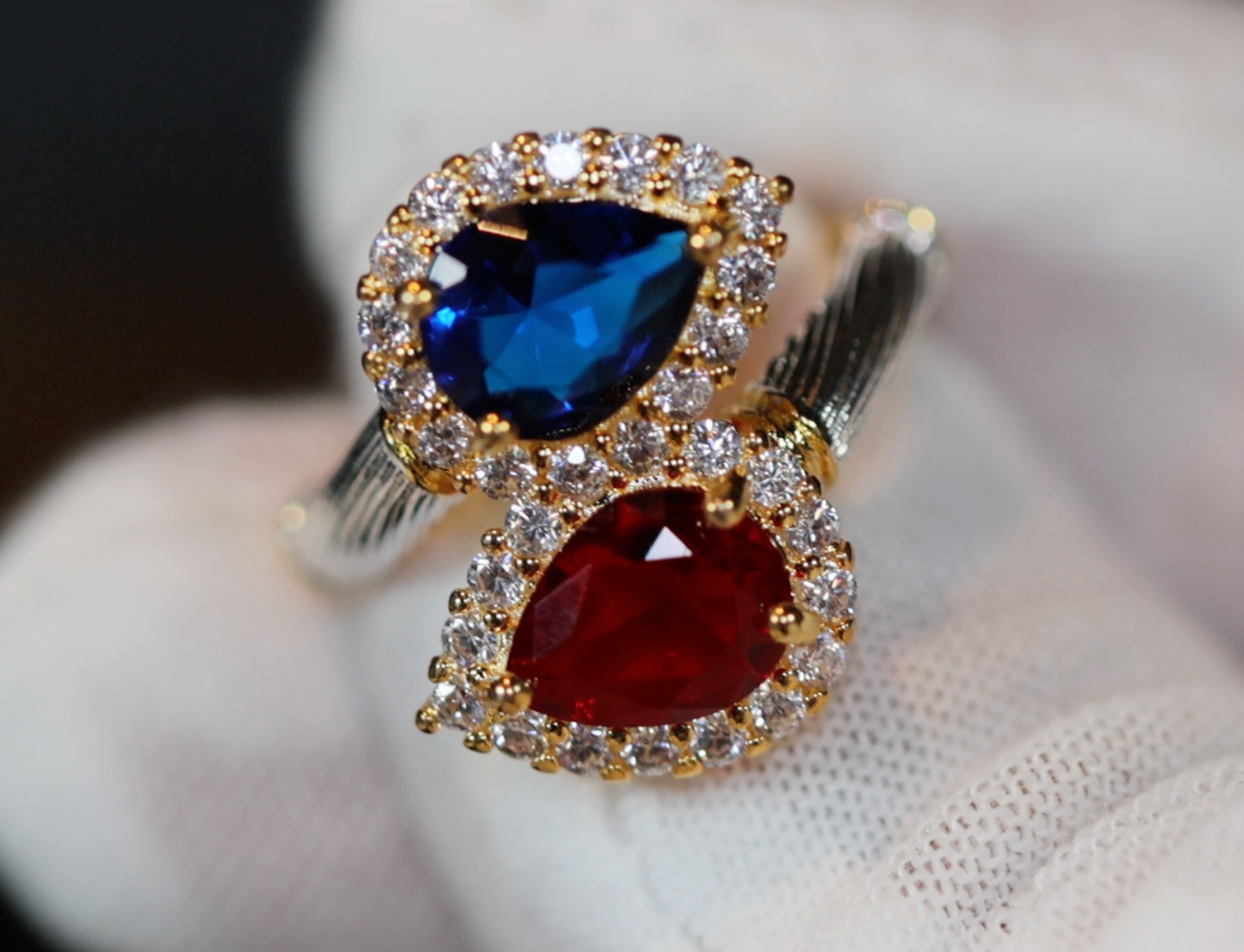 Red and Blue Diamond Ring | Teardrop Ring | Red Diamond Ring | Blue Diamond Ring