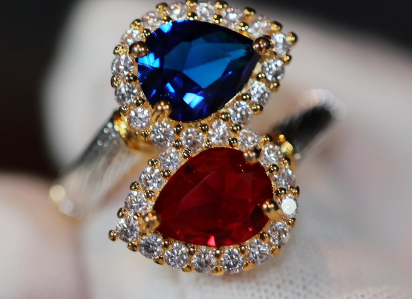 Red and Blue Diamond Ring | Teardrop Ring | Red Diamond Ring | Blue Diamond Ring