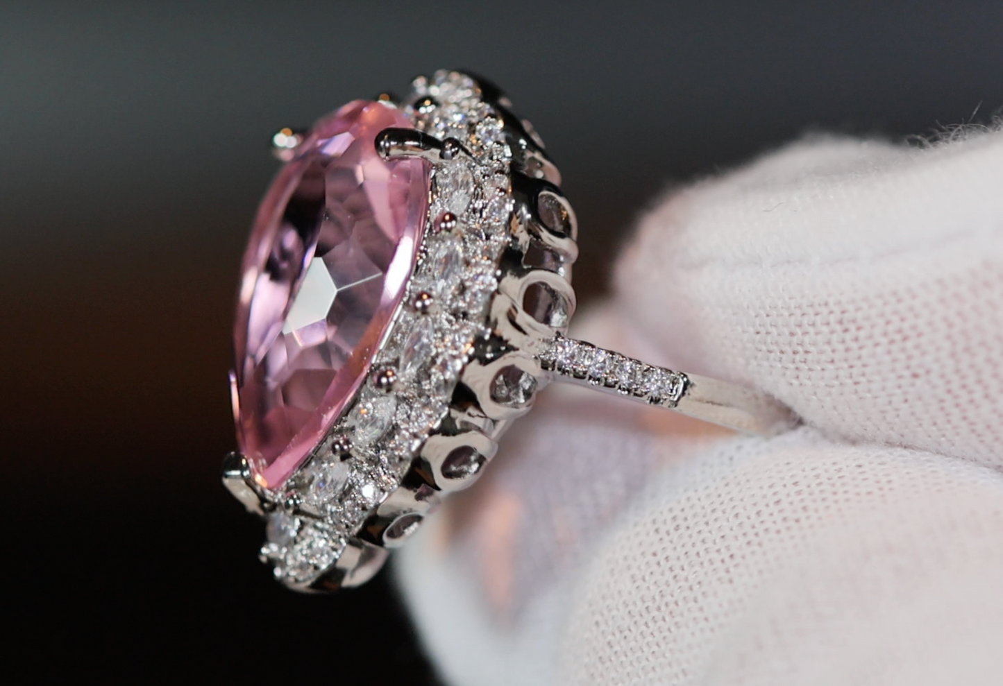 Pink Diamond Ring | Teardrop Ring | Pear Shape Ring