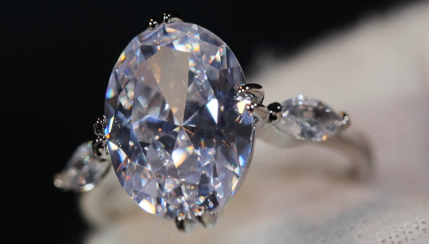 Oval Diamond Ring | Oval Engagement Ring