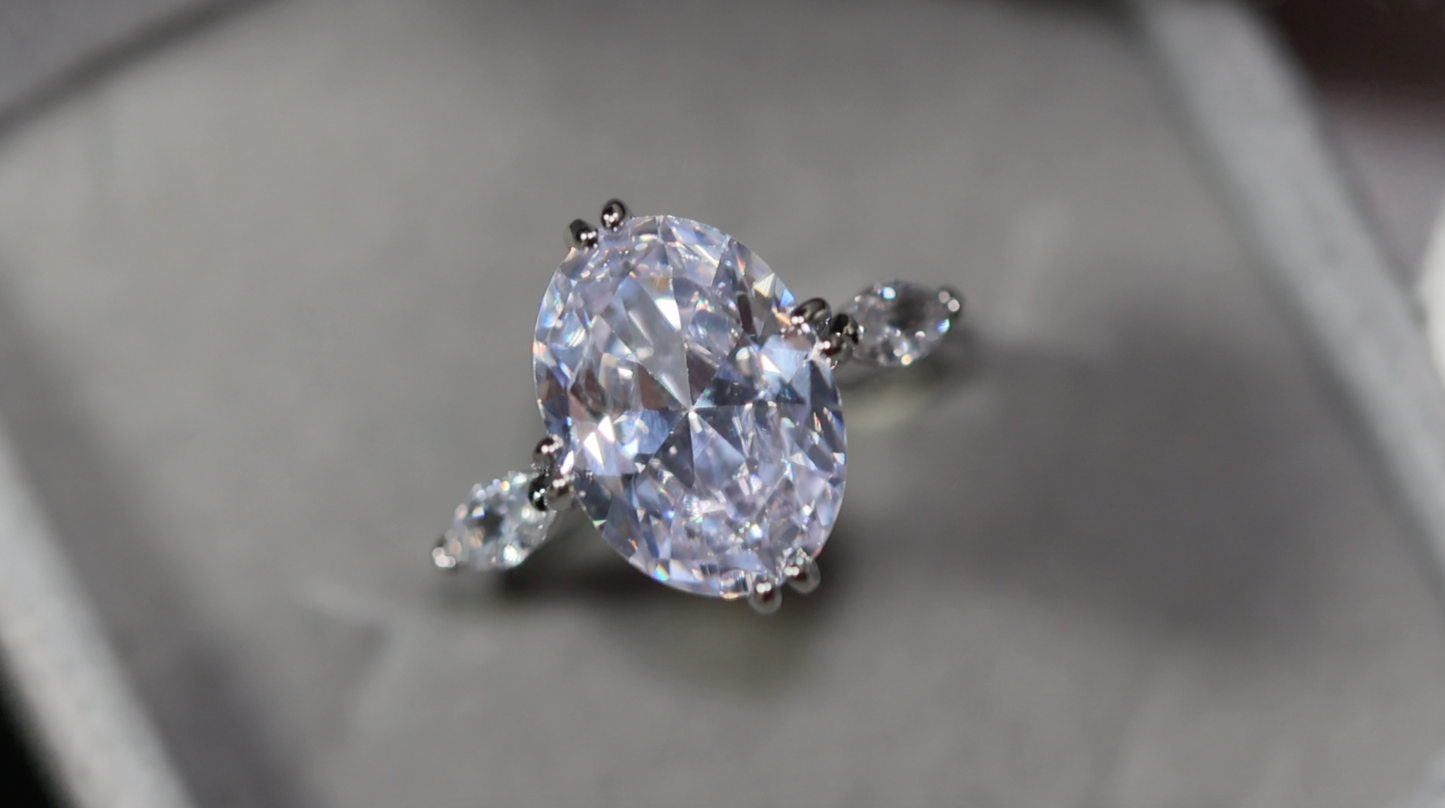 Oval Diamond Ring | Oval Engagement Ring