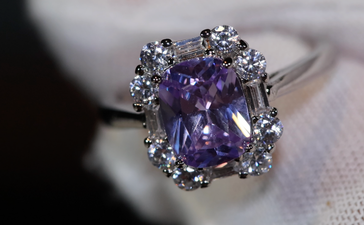 Purple Diamond Ring | Purple Diamond Engagement Ring