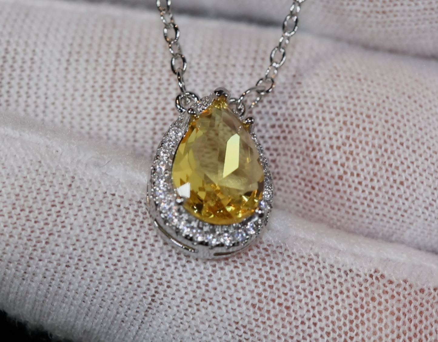 Yellow Diamond Pendant | Yellow Diamond Necklace