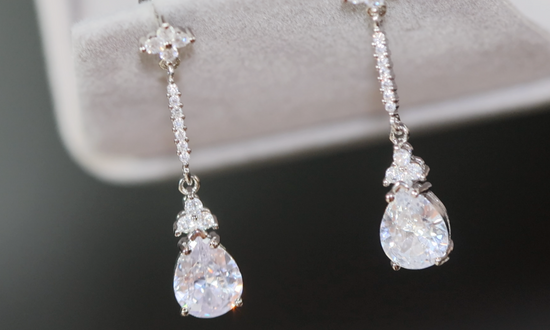 Pear cut diamond earrings | Diamond Earrings | Tear drop Earrings | Womens Classy Diamond Earrings