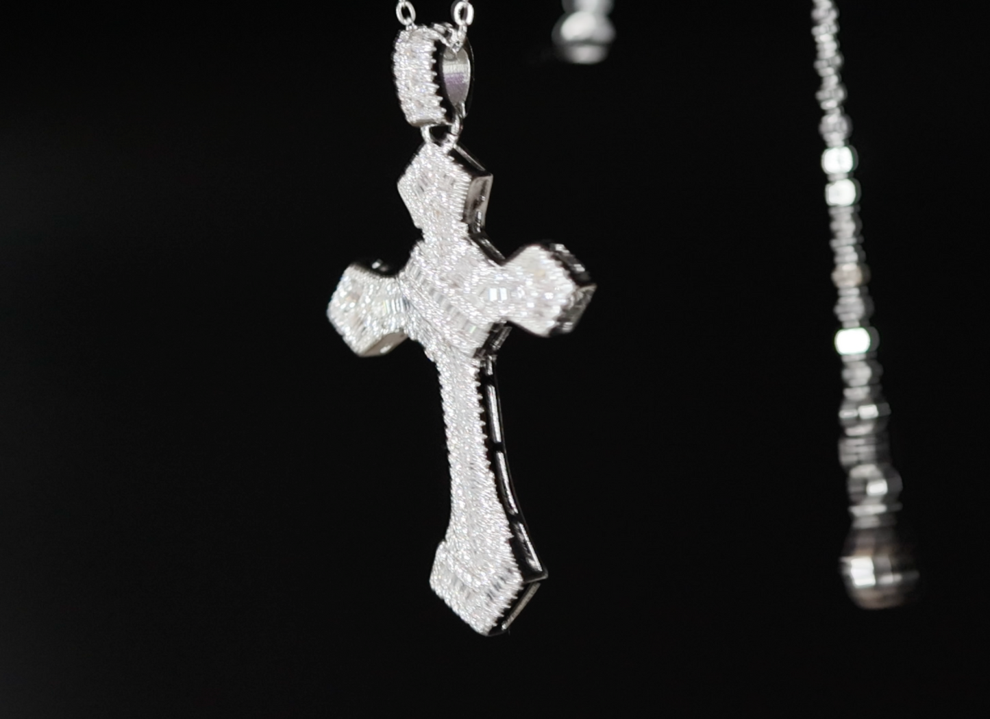 Cross necklace for Men | Cross Necklace Women | Cross Pendant and Necklace | Cross Chain for Men | Iced Out Cross Pendant