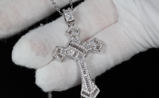 Cross necklace for Men | Cross Necklace Women | Cross Pendant and Necklace | Cross Chain for Men | Iced Out Cross Pendant