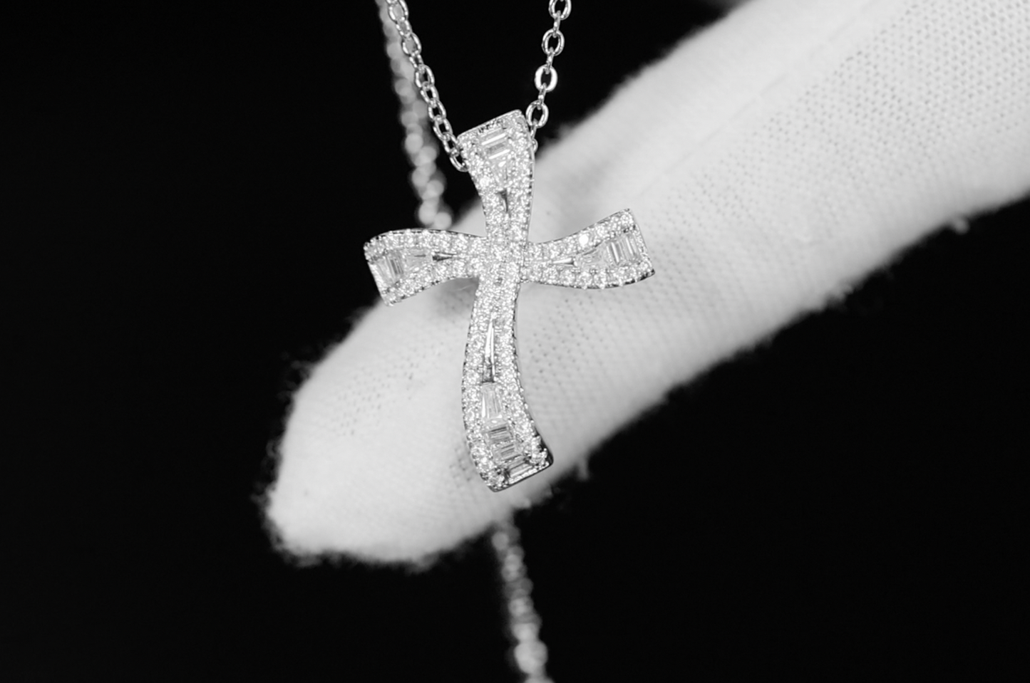 Small Diamond Cross Pendant | Womens Diamond Cross Pendant