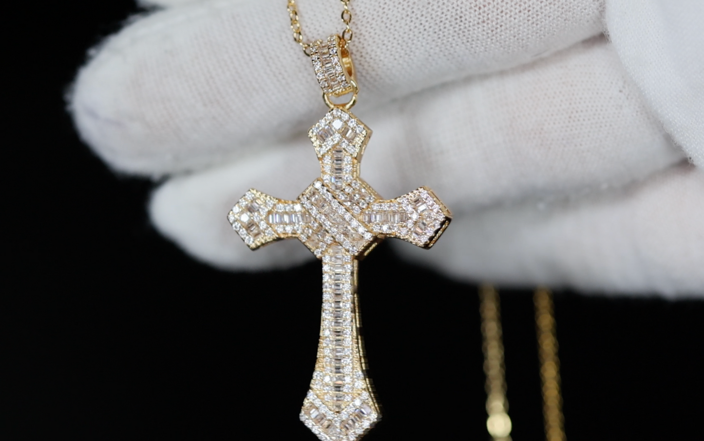 Cross necklace for Men | Cross Necklace Women | Cross Pendant and Necklace | Cross Chain for Men | Iced Out Cross Pendant