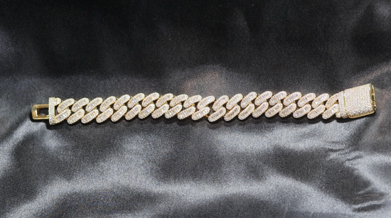 Mens Gold Diamond Cuban Bracelet