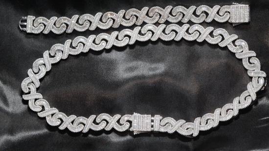 Diamond Infinity Chain