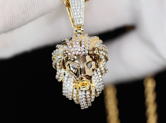 Big Iced Out Lion Pendant, Diamond lion head pendant, diamond lion pendant, iced out lion pendant, hip hop lion pendant